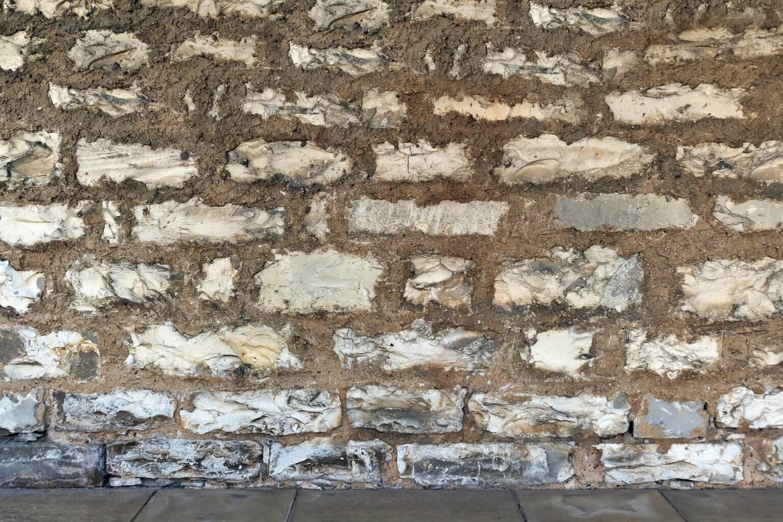 Retaining wall weep holes functions, spacing and cover Civil Sir